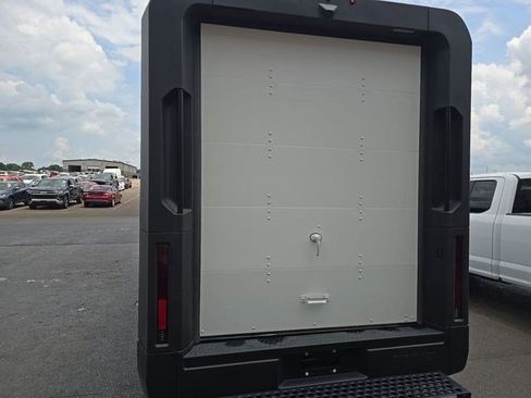 Used 2024 Chevrolet Brightdrop 600 w/ Commercial Equipment Package AWD/4WD image 4