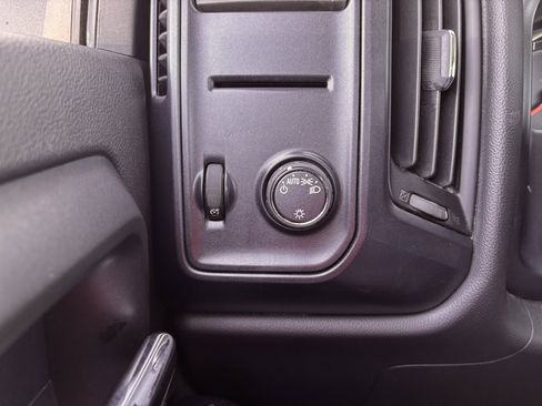 Used 2017 GMC Sierra 1500 2WD Regular Cab image 11