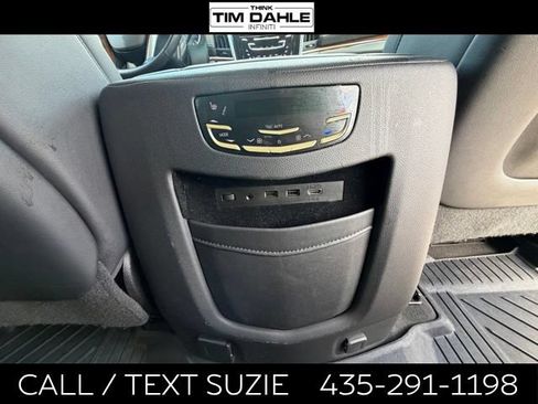 Used 2019 Cadillac Escalade Premium Luxury AWD/4WD image 17