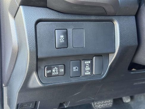 Used 2023 Toyota Tacoma TRD Off-Road image 10