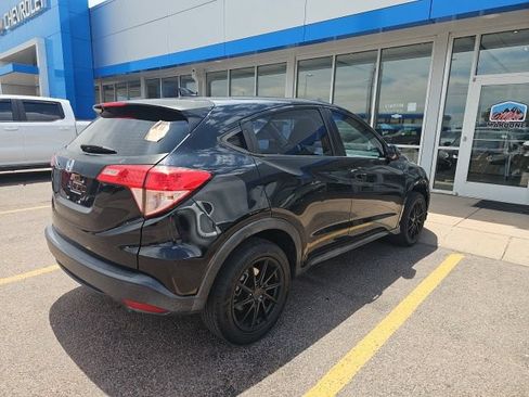 Used 2016 Honda HR-V LX image 3