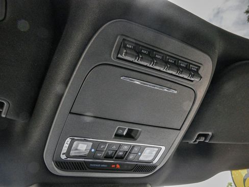 Used 2023 Ford F150 Raptor w/ Raptor Carbon Fiber Package image 27