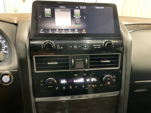 Used 2023 Nissan Armada Platinum w/ Captain's Chairs Package AWD/4WD image 18