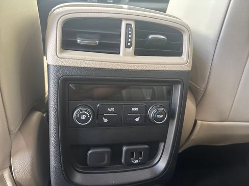 Used 2020 Buick Envision Essence w/ LPO, Cargo Package FWD image 32