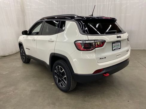 Used 2021 Jeep Compass Trailhawk AWD/4WD image 4