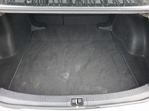 Used 2024 Toyota Corolla LE image 28