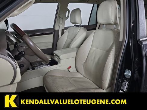 Used 2014 Lexus GX 460 w/ Premium Package AWD/4WD image 18