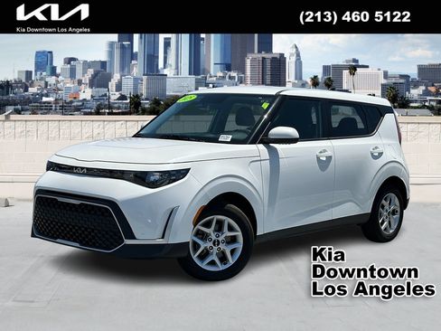 Certified 2025 Kia Soul LX w/ LX Technology Package FWD image 1