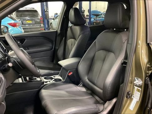 Used 2025 Subaru Forester Limited AWD/4WD image 25