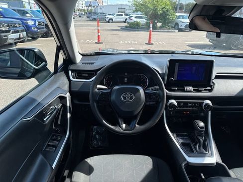Used 2024 Toyota RAV4 XLE FWD image 12