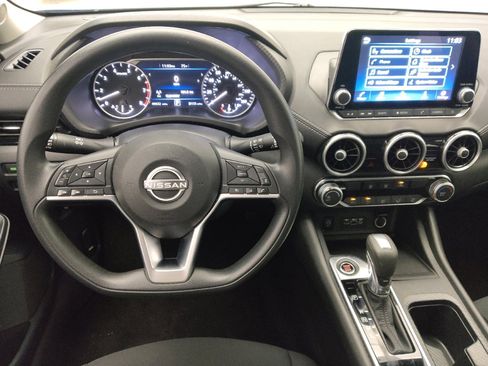 Used 2024 Nissan Sentra SV FWD image 22