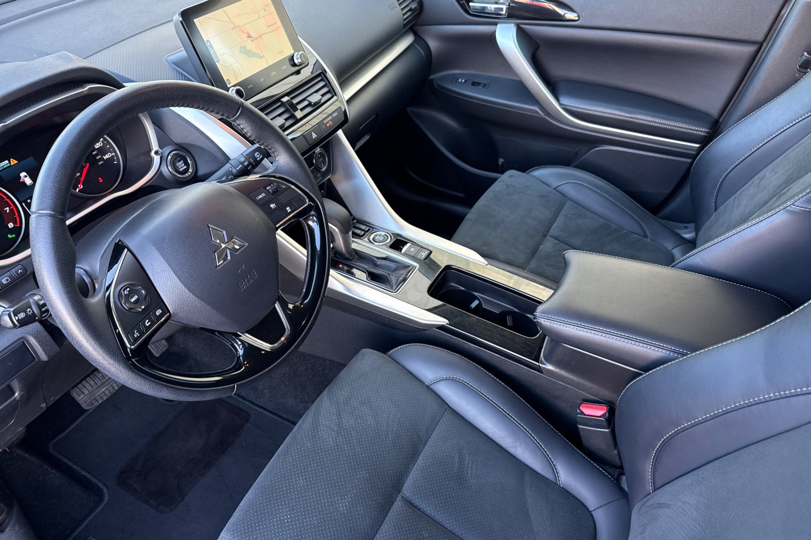 Used 2025 Mitsubishi Eclipse Cross SE AWD/4WD image 4