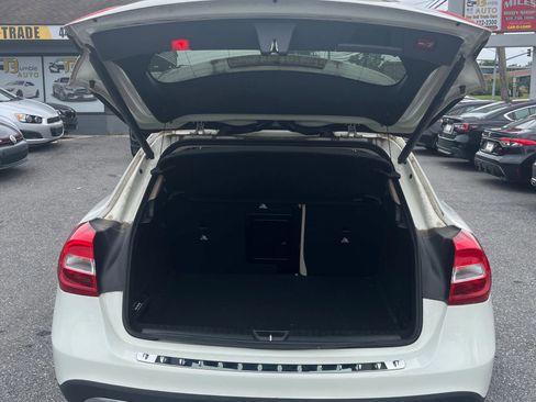 Used 2016 Mercedes-Benz GLA 250 4MATIC image 12
