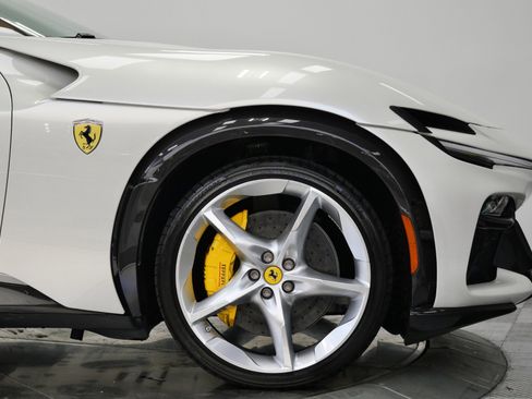 Used 2025 Ferrari Purosangue AWD/4WD image 61