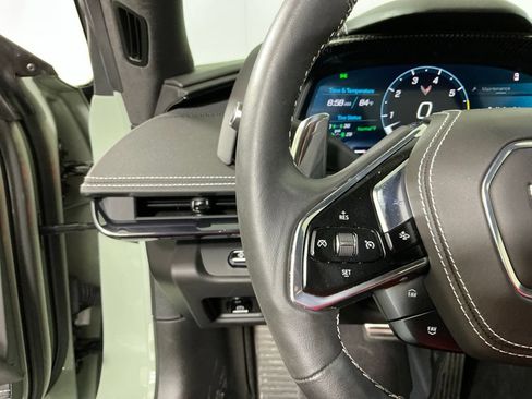 Used 2024 Chevrolet Corvette Stingray Premium Conv w/ Z51 Performance Package RWD image 14