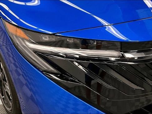 New 2026 Nissan Sentra SR FWD image 14