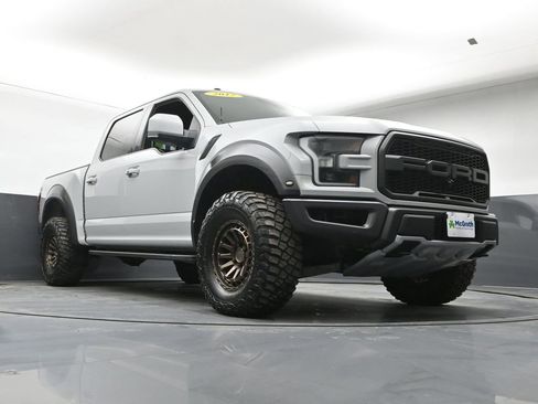 Used 2017 Ford F150 Raptor w/ Equipment Group 802A Luxury image 22