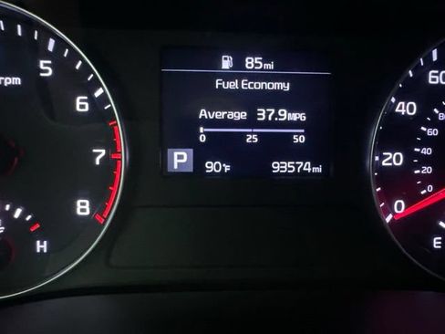 Used 2020 Kia Forte LXS FWD image 23