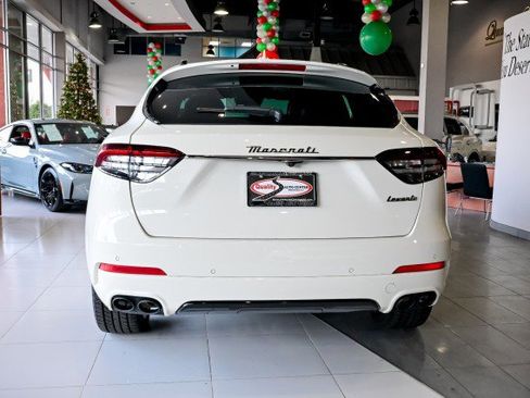 Used 2022 Maserati Levante GT image 6