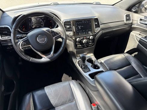 Used 2022 Jeep Grand Cherokee Limited RWD image 16
