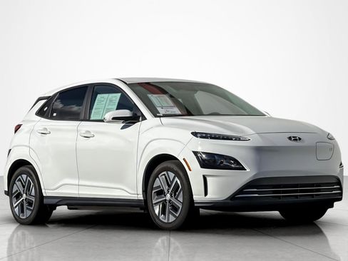 Used 2022 Hyundai Kona SEL w/ Convenience Package image 7
