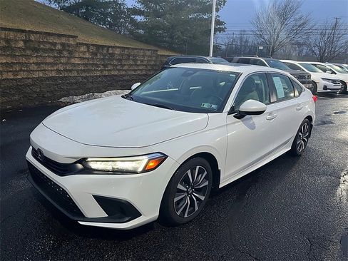 Used 2023 Honda Civic EX image 2