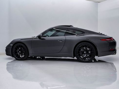 Used 2015 Porsche 911 Carrera RWD image 2