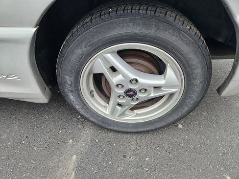 Used 2004 Pontiac Sunfire Coupe w/ 1SB Preferred Equipment Group image 18