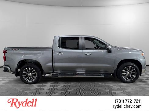 Used 2023 Chevrolet Silverado 1500 LT AWD/4WD image 6