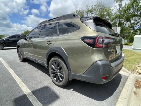 Used 2025 Subaru Outback Onyx Edition XT w/ Popular Package #2 AWD/4WD image 3