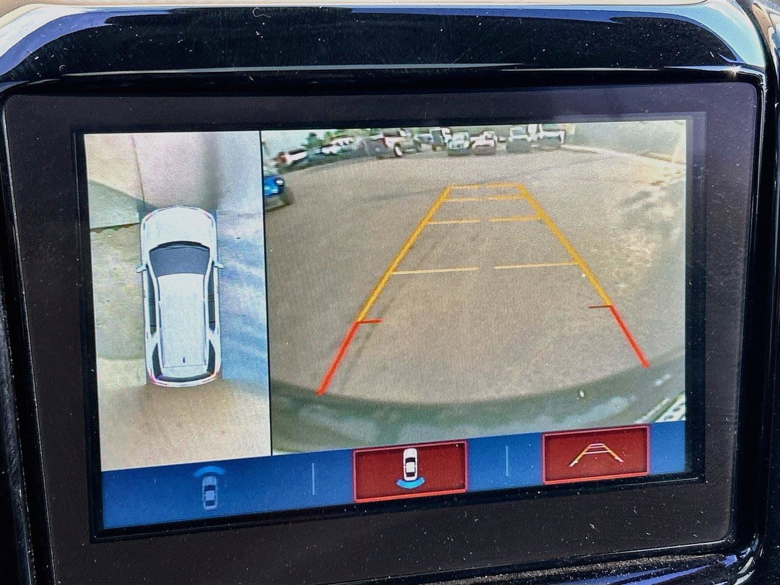 Used 2019 Chevrolet Traverse Premier w/ Driver Confidence II Package FWD image 34