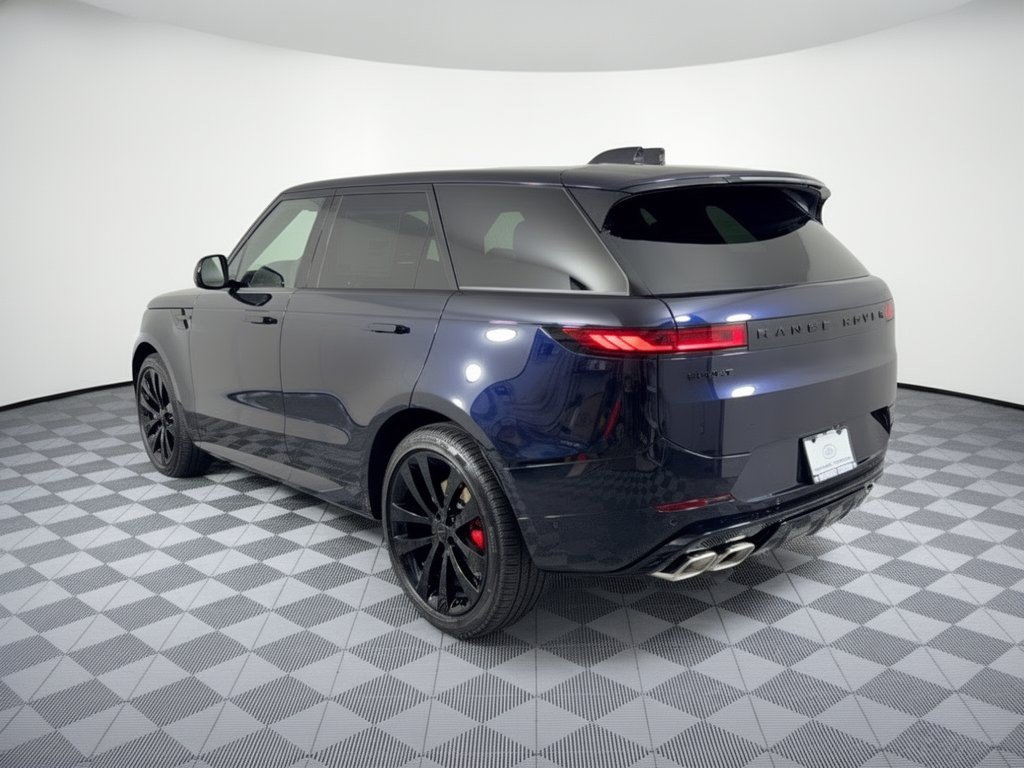 New 2027 Land Rover Range Rover Sport Dynamic SE AWD/4WD image 3