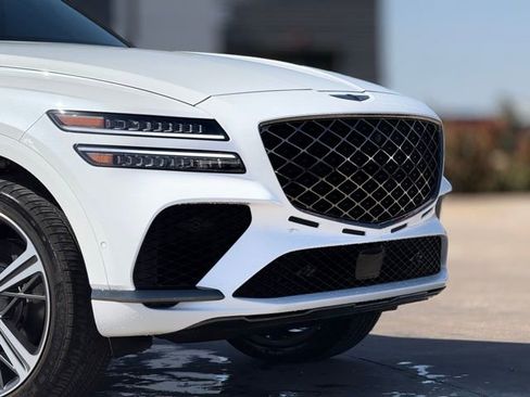 Used 2025 Genesis GV80 3.5T e-SC image 8