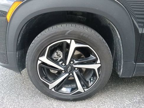 Used 2022 Chevrolet TrailBlazer RS w/ Sun and Liftgate Package AWD/4WD image 10