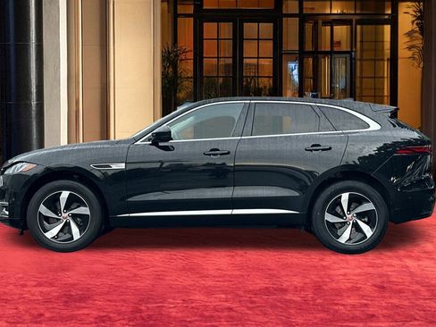 Used 2021 Jaguar F-PACE S image 3