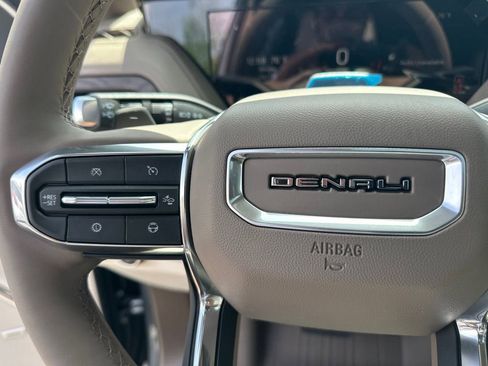 New 2026 GMC Yukon XL Denali w/ Denali Reserve Package image 27