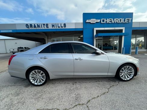 Used 2019 Cadillac CTS Luxury RWD image 10