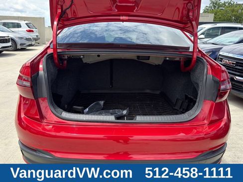 Used 2023 Volkswagen Jetta SE FWD image 7