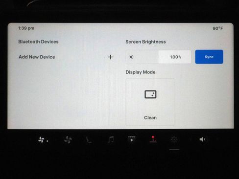 Used 2026 Tesla Model Y 2WD image 30