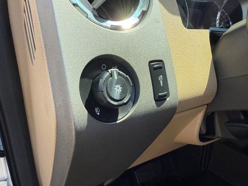 Used 2011 Ford F350 Lariat w/ Lariat Ultimate Pkg image 21