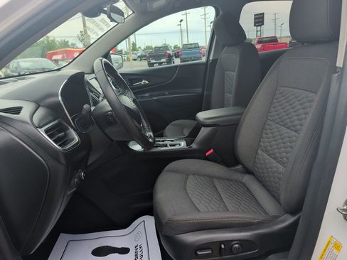 Used 2019 Chevrolet Equinox LT w/ Driver Convenience Package FWD image 8