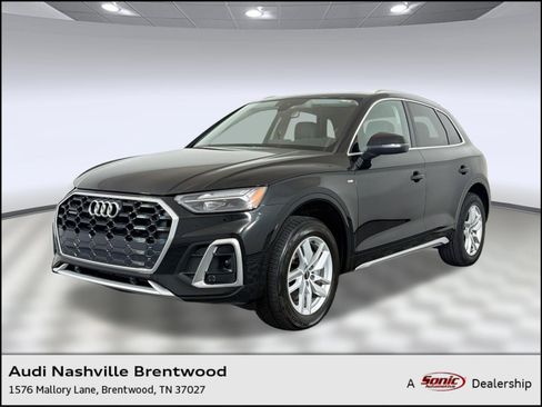 Used 2023 Audi Q5 2.0T Premium w/ Convenience Package AWD/4WD image 1