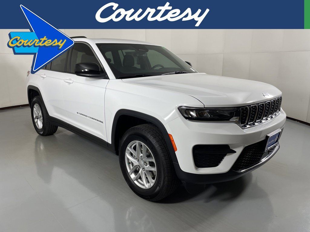 New 2025 Jeep Grand Cherokee Laredo X w/ Luxury Tech Group I AWD/4WD image 1