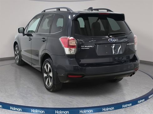 Used 2017 Subaru Forester 2.5i Limited image 8