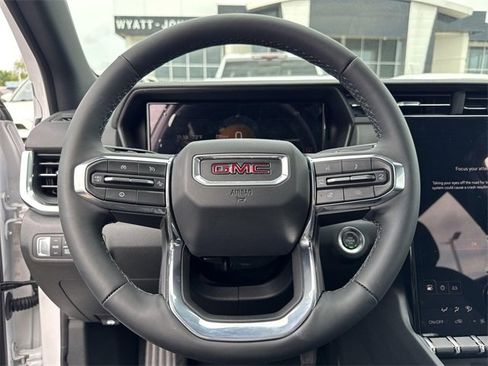 New 2025 GMC Terrain Elevation image 16