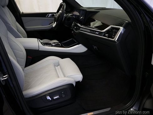 Used 2024 BMW X5 xDrive40i w/ Premium Package AWD/4WD image 37