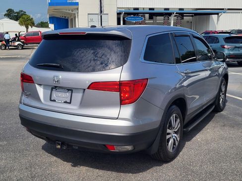 Used 2017 Honda Pilot EX-L image 2