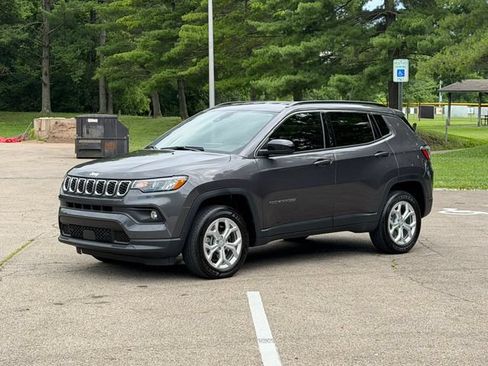 Used 2024 Jeep Compass Latitude AWD/4WD image 20