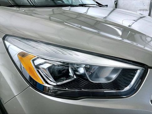 Used 2017 Ford Escape Titanium AWD/4WD image 28