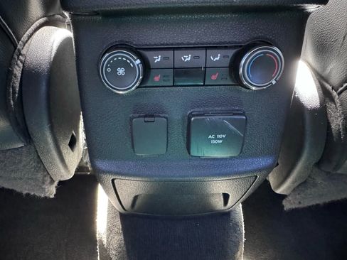 Used 2014 Ford Explorer Limited image 22